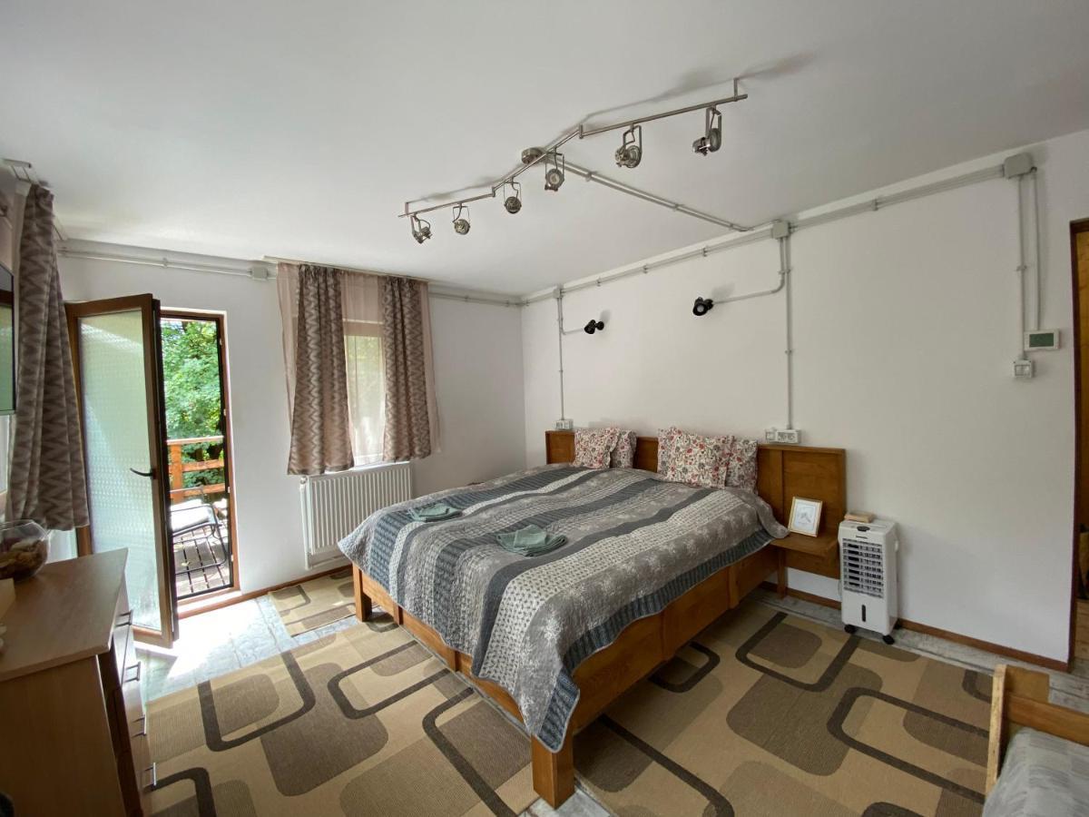 Skay Loft Panzió Brassó Kültér fotó